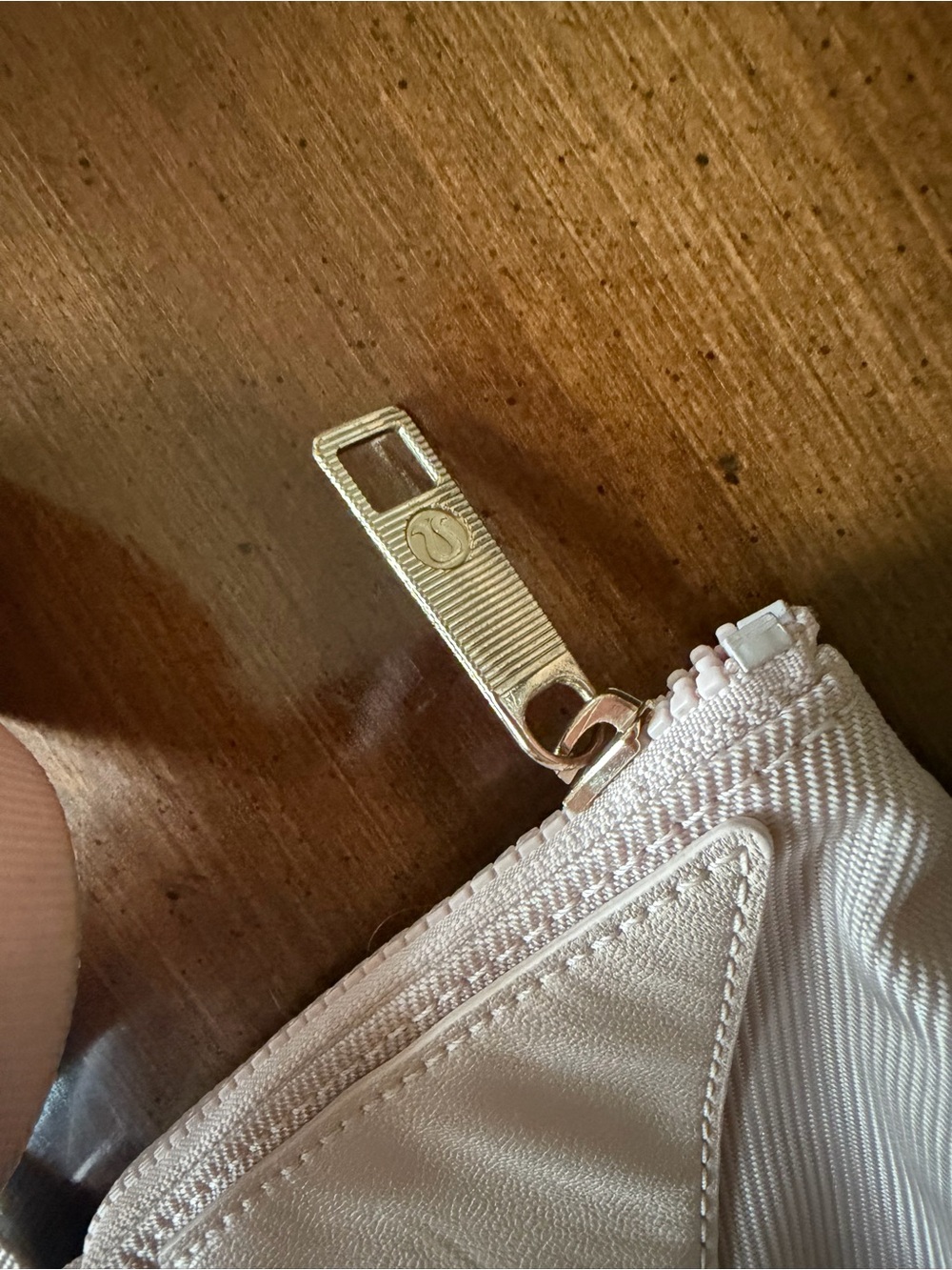 Lululemon Acute Tote 23L - Misty Pink - Picture 7 of 9
